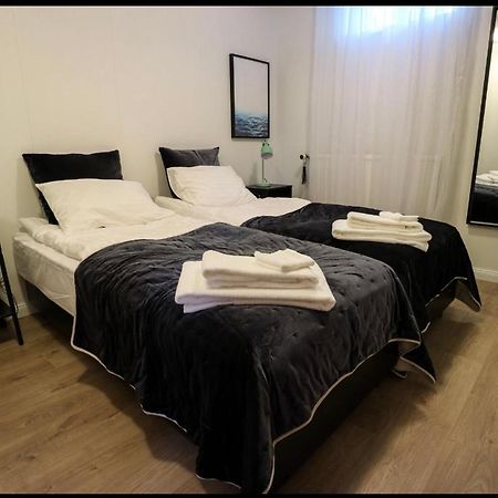 10B Gamla Læknishúsið HG15108 Hotell Saudarkrokur Exteriör bild