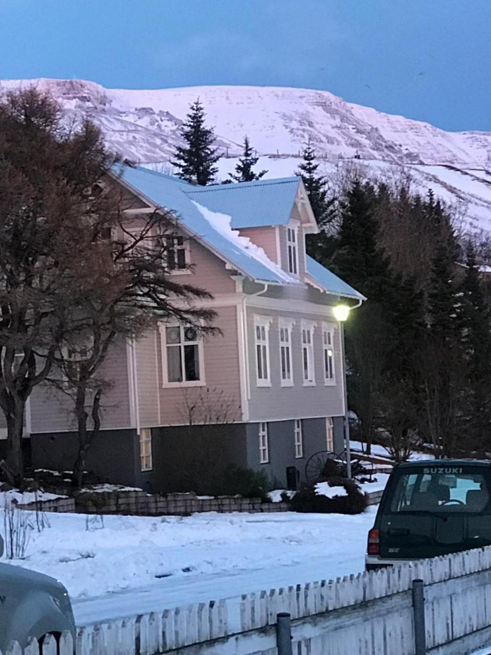10B Gamla Læknishúsið HG15108 Hotell Saudarkrokur Exteriör bild